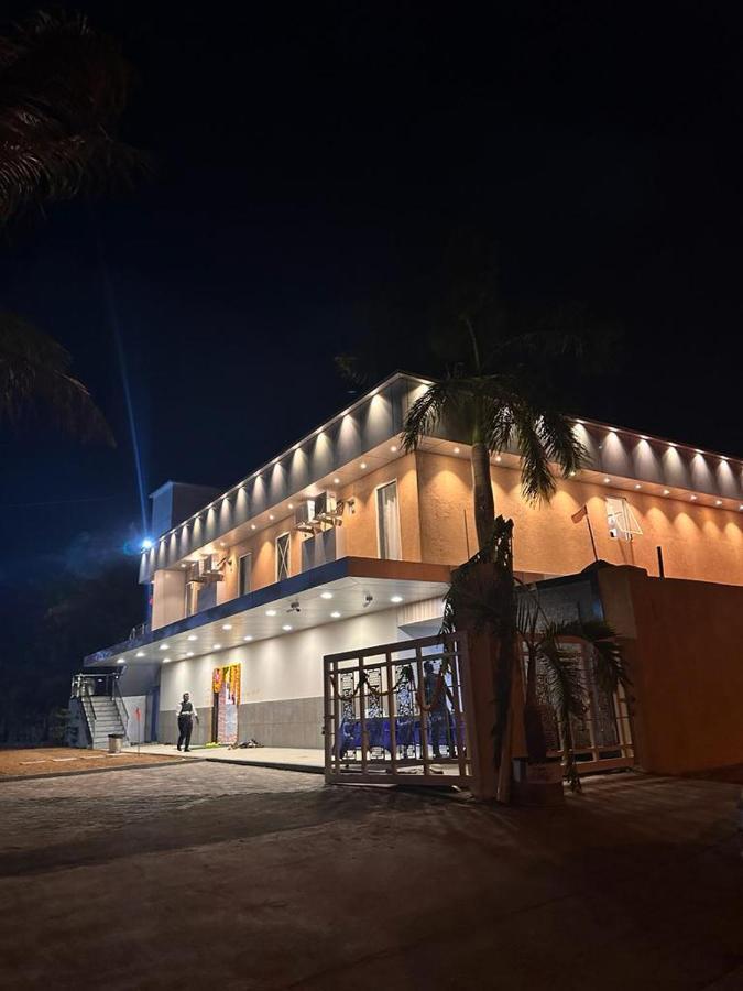 Jp Garden & Lawn Hotel Sasupada Bagian luar foto